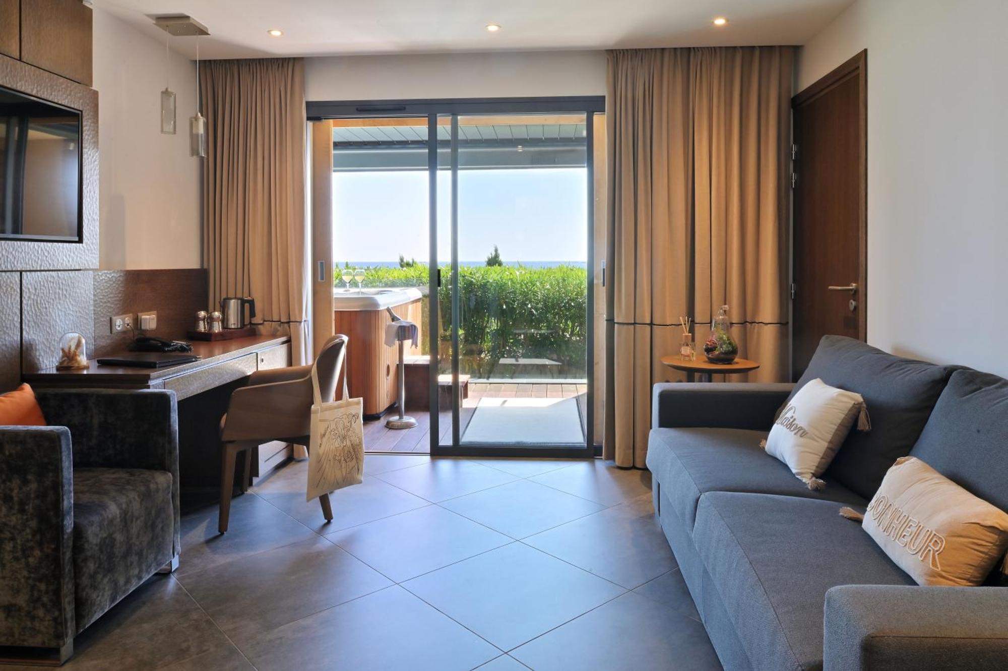 Hotel Le Week End Ajaccio  Exterior foto
